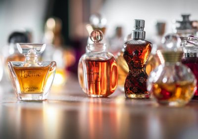 What are the Different Ways to apply Perfume to your Body 